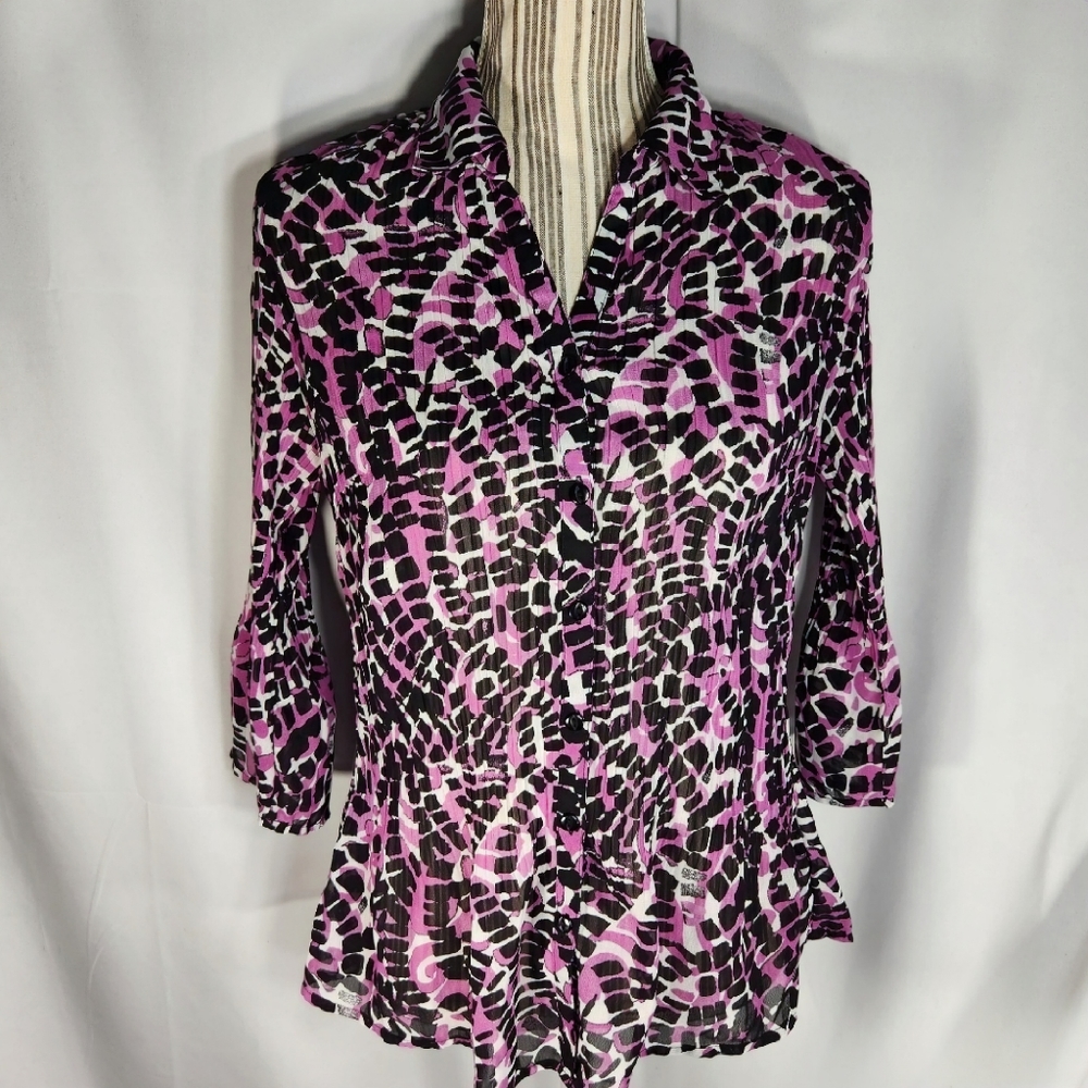 Fashion Bug NWOT Purple Black White Crinkle Trumpet Sleeve Button Down Sz Small